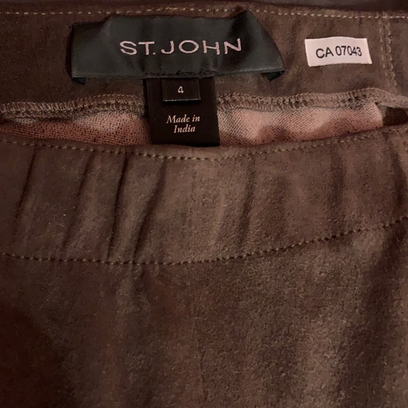 NWOT St. John Alexa Leather Suede Crop Leggings in Brown Taupe / Size 4 - Picture 6 of 7